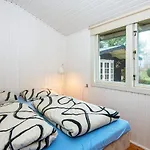 6 Person In Hemmet-by Traum * Hemmet