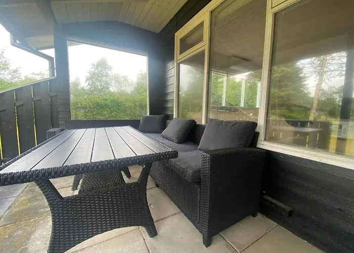 6 Person In Hemmet-by Traum Hemmet