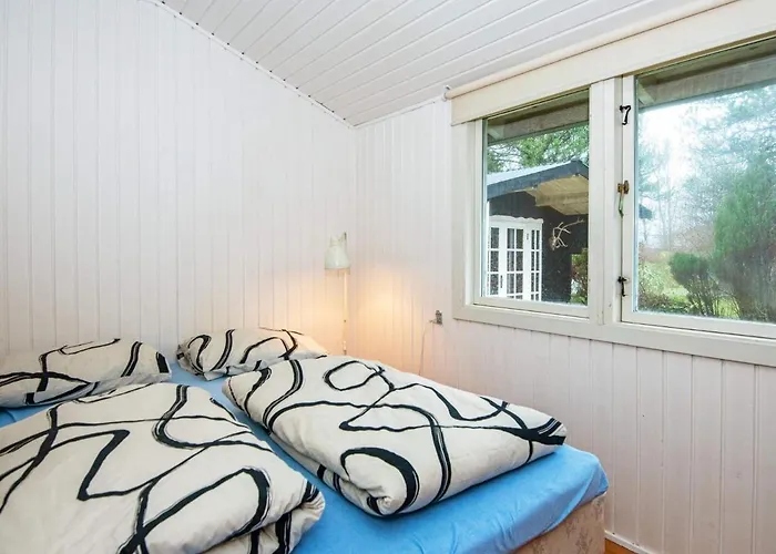 6 Person In Hemmet-by Traum * Hemmet